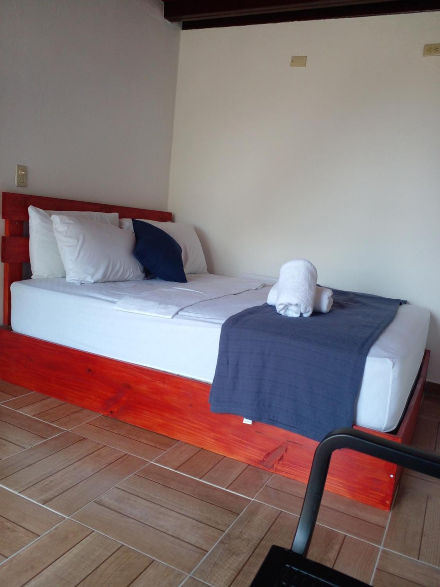 Cabanas Martina Surf Playa Guanico Pedregal Exterior photo